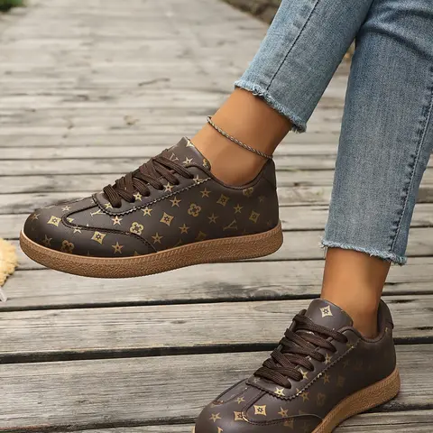 Classic Women Sneakers Athletic Lightweight and Breathable Casual Walking Shoes for Daily Wear Comfortable Cushioning Non Slip Durable Fashion Sports Trainers