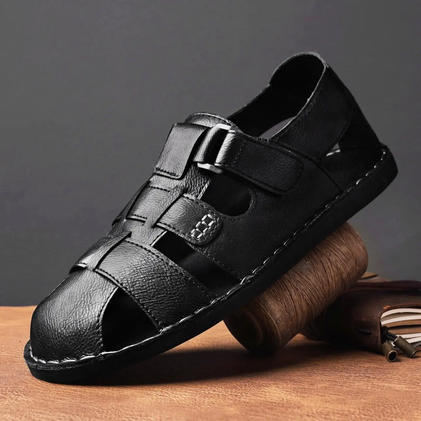 Men's Stylish Summer Woven Leather Closed-Toe Slippers - Minimalist, Slip-On, Ankle, Adjustable Magic Tape, Wide Fit, Anti-Collision, Anti-Slip Rubber Outsoles, Plus Size Outdoor Casual Footwear