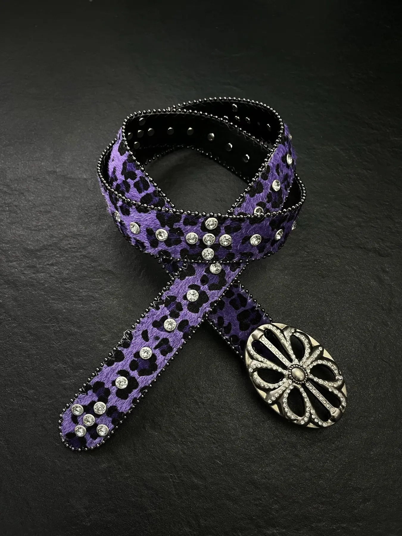 Suitable for both men and women Purple leopard diamond belt, retro niche, American leopard print, high-end sense, niche, violet spicy girl belt trend