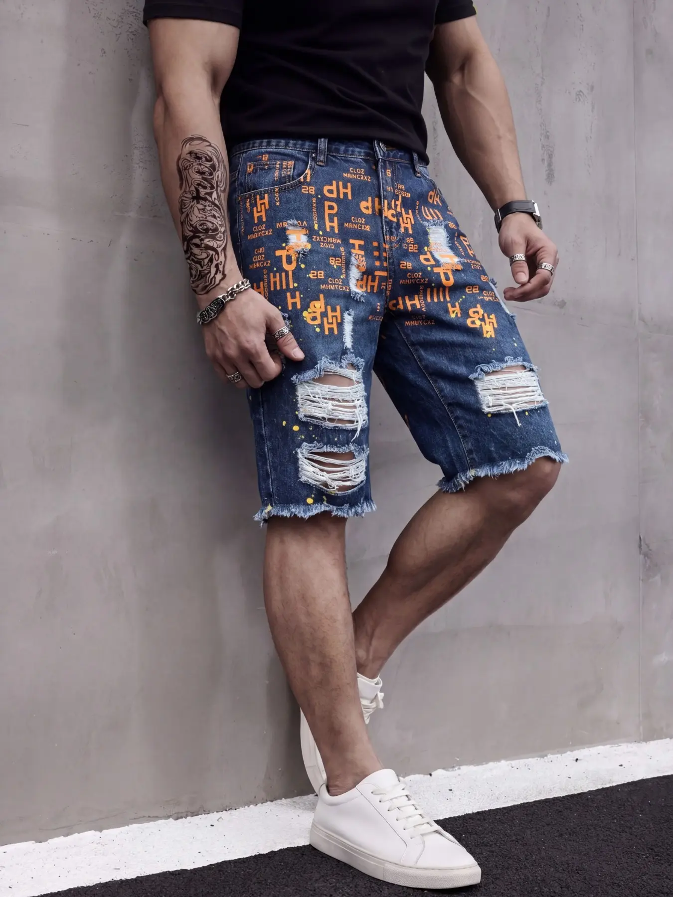 Men's Vintage Five-Pocket Jeans Shorts, Fashionable All-Over Print, Loose-Fitting, Trendy Painted Short Pants, Versatile and Stylish