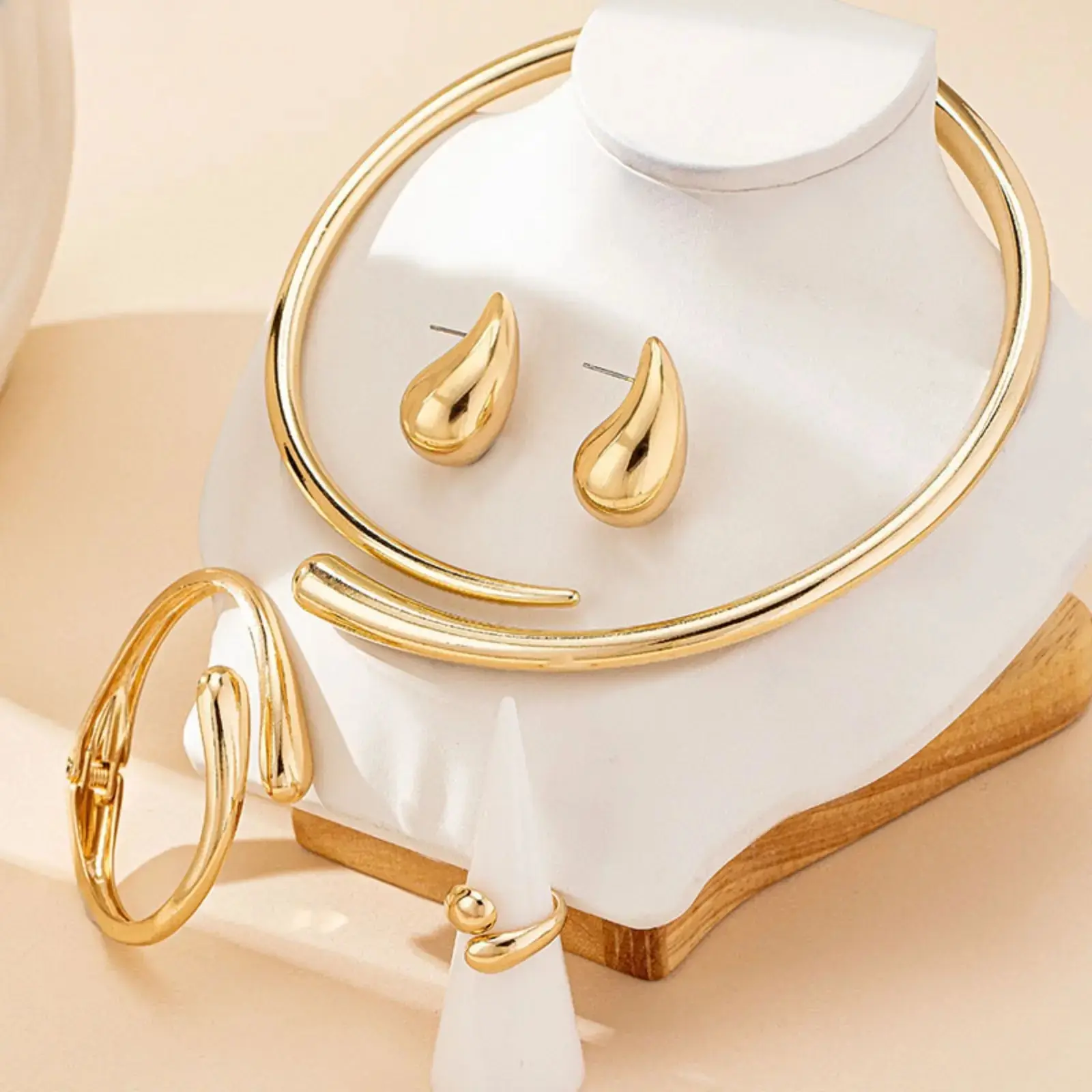 Women's Teardrop Jewelry Set including choker, bracelet, earrings and ring. Retro minimalist & elegant design, versatile accessories for daily wear, party looks and gifting purposes.