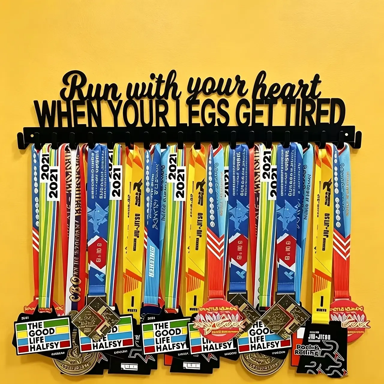 Motivational Metal Medal Hanger, Wall-Mounted 20 Hooks Trophy Display Rack, Ideal for Awards, Sports, Academic Honors, Easy Installation, Space-Saving Design