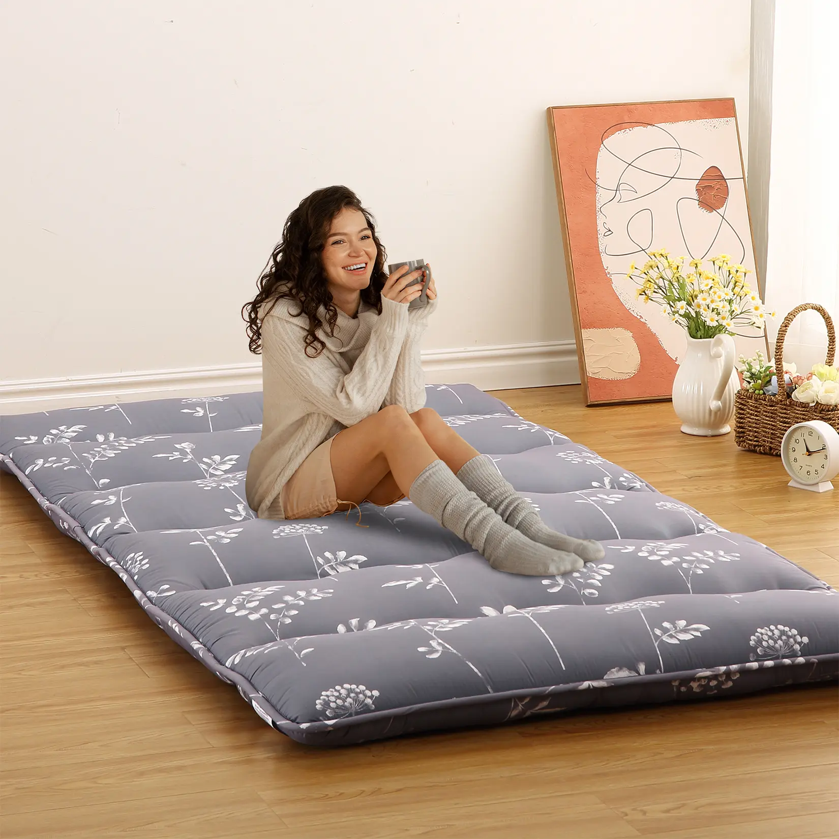 Thick Collapsible Japanese Futon Floor Sofa Bed, Full Size Tatami Mattress, Portable and Comfortable, Brick Red Floral Pattern, Ideal for Guest Room, Dorm, Camping and Daily Lounging