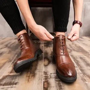 Old Money Quiet Luxury British Retro Men's High Top Side Zipper Pointed Toe Martin Boots, Crocodile Pattern Leather Upper, Height Boost Ankle Boots, Timeless Smart Casual Dress Boots for Business Street Daily Wear
