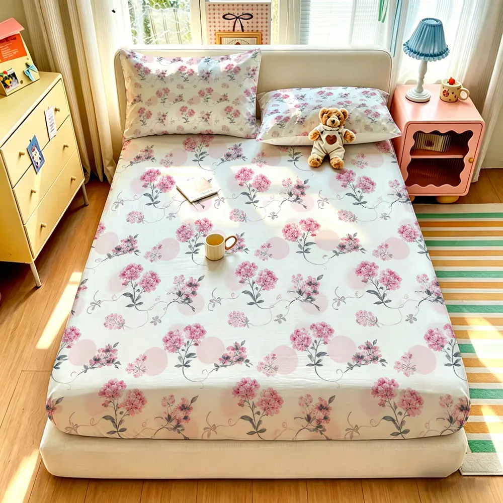 A 3-piece pink floral pattern bedding set, including 1 bedspread and 2 pillowcases, without a filling. The bedspread is soft and comfortable, with a deep pocket design, and it's perfect as a gift