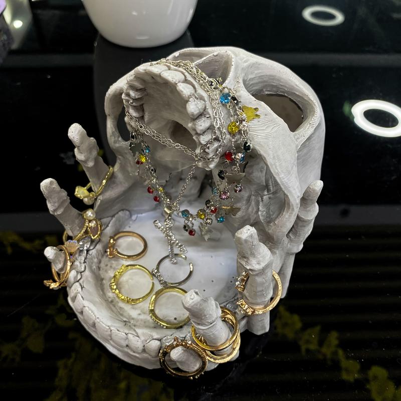 Skull Jewelry Storage Box - Gothic Halloween Decor with Multiple Compartments, Necklace Hooks and Liner - Resin Desktop Storage Box for Rings, Earrings, Necklaces - Artistic Home Decor Accessory