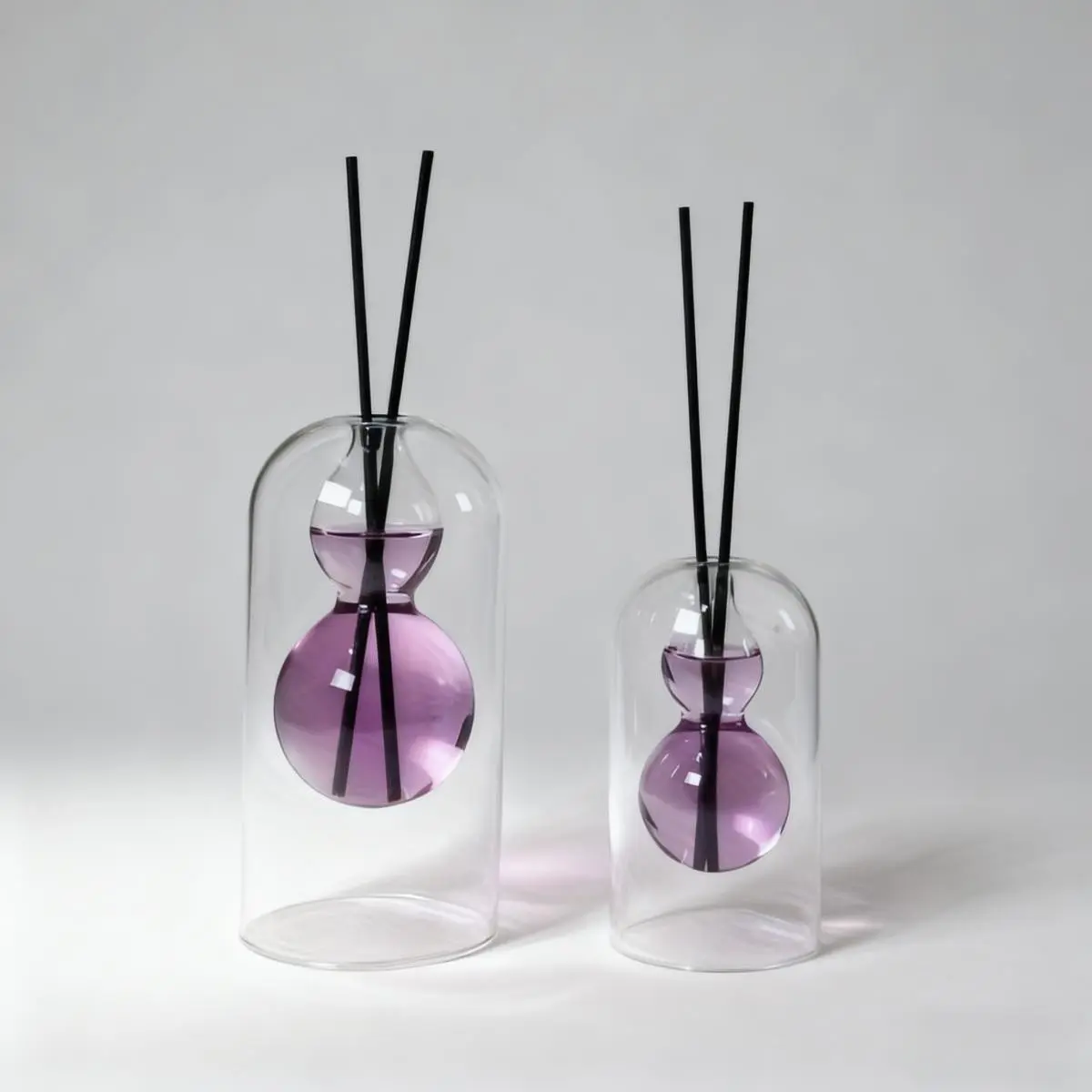 Elegant Glass Aromatherapy Diffuser Vase, Diffusers For Home, Beautiful Home Perfume Container with Unscented Reed Sticks, Perfect for Christmas, Easter, Thanksgiving, Valentine's Day