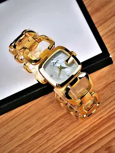 1 new fashion, simplicity, elegance, exquisite personality, ladies quartz watch, advanced mother-of-pearl dial, hollowed-out stainless steel strap design, retro, luxurious and versatile ladies waterproof watch suitable for daily decoration and gifts.