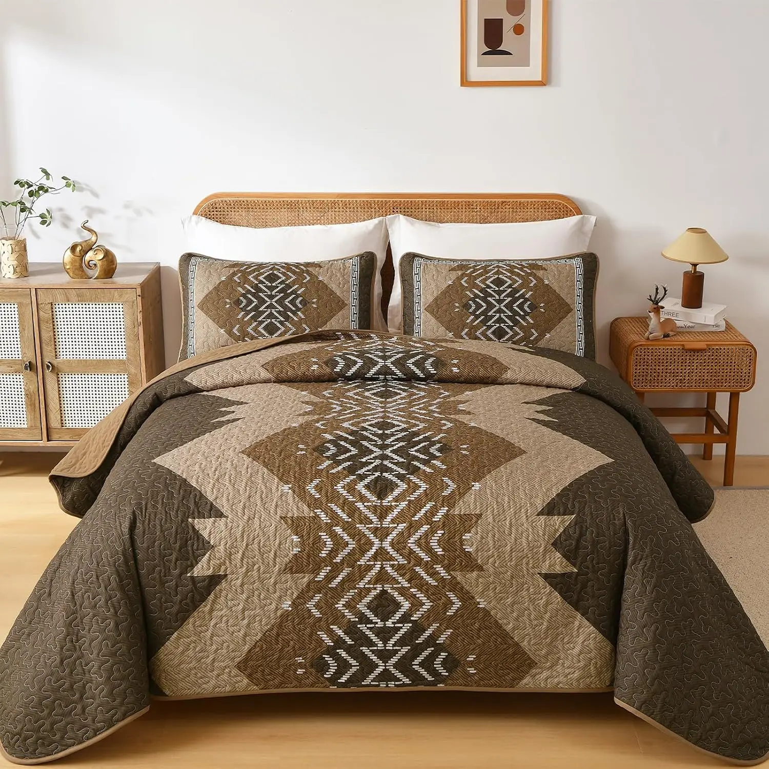 Brown Set Queen Size,3 Piece Aztec Texture Bedspread Coverlet Set Reversible Lightweight Bedding Set Bohemian Bed Cover with 2 Pillowcases(Dark Brown,90"x96")