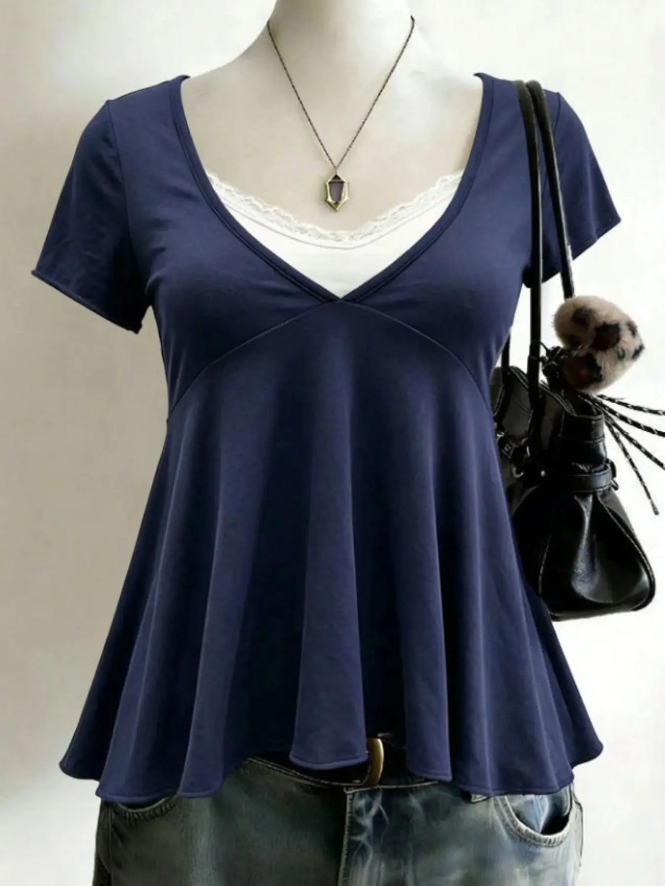 Summer Lace Patchwork V-Neck Short Sleeve T-Shirt, Y2K Style Tween Daily Wear, Fake Two-Piece Top, Trendy Fashion for Women,Vacation Beach Back To School,Navy Blue Babydoll Tee