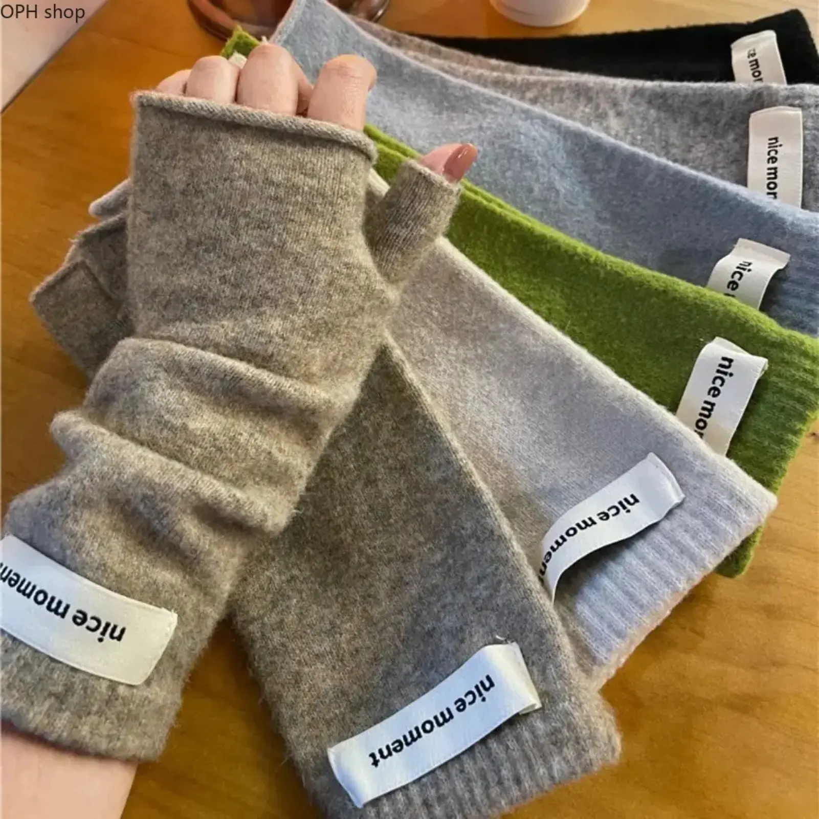 Female Seamless Knit Half-Finger Gloves - Korean Style, Cashmere-Feel, Stretch Fit, Keep Warm, Thermal, Lightweight, Flexible, Unisex Autumn Winter Fashion Accessories for Driving, Texting