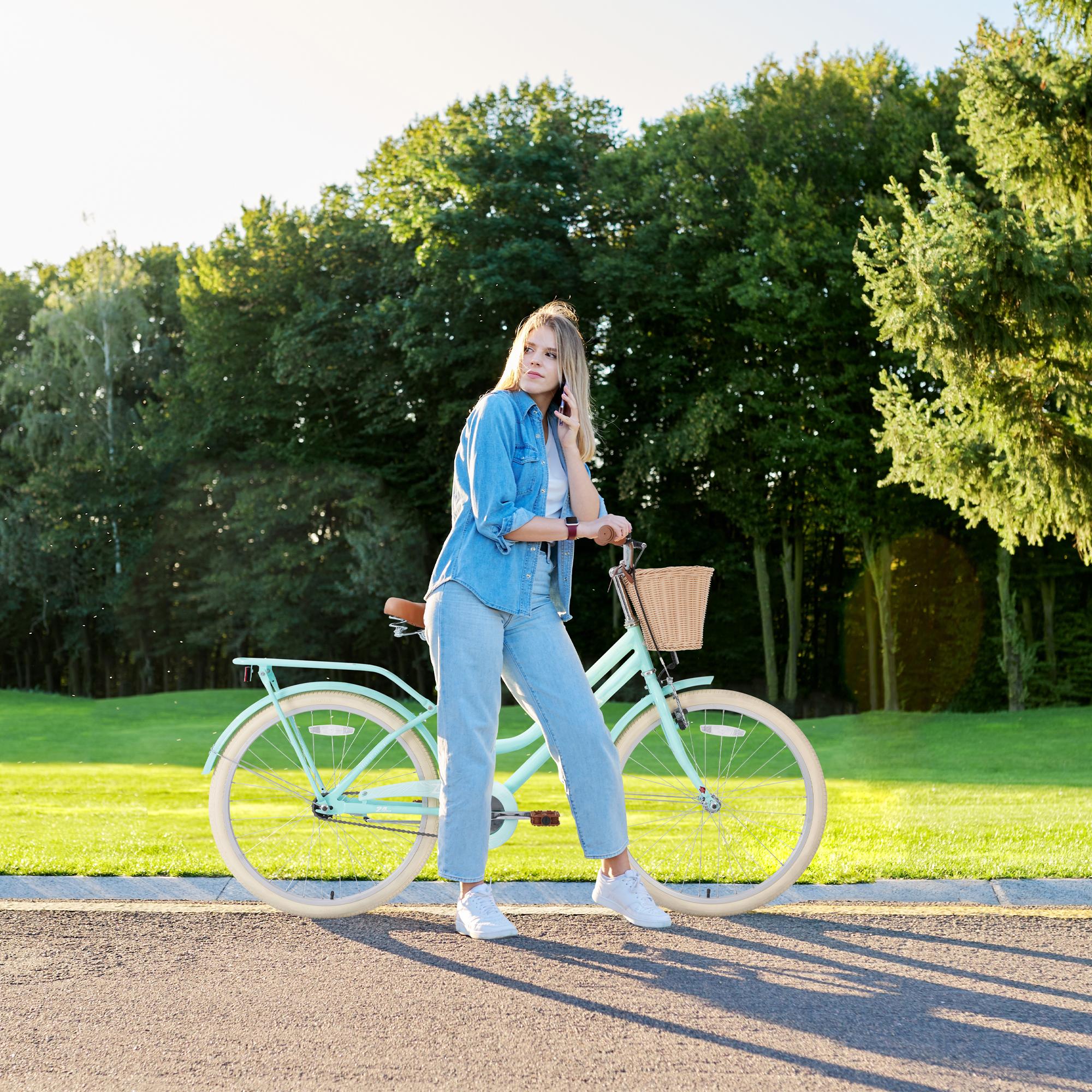 24 Inch Girls Bike for 10+ Years Old Sturdy Steel Frame Adjustable Saddle & Grips Anti-skid Tires GCC Standards Full-coverage Chain Guard Front V & Rear Coaster Brakes