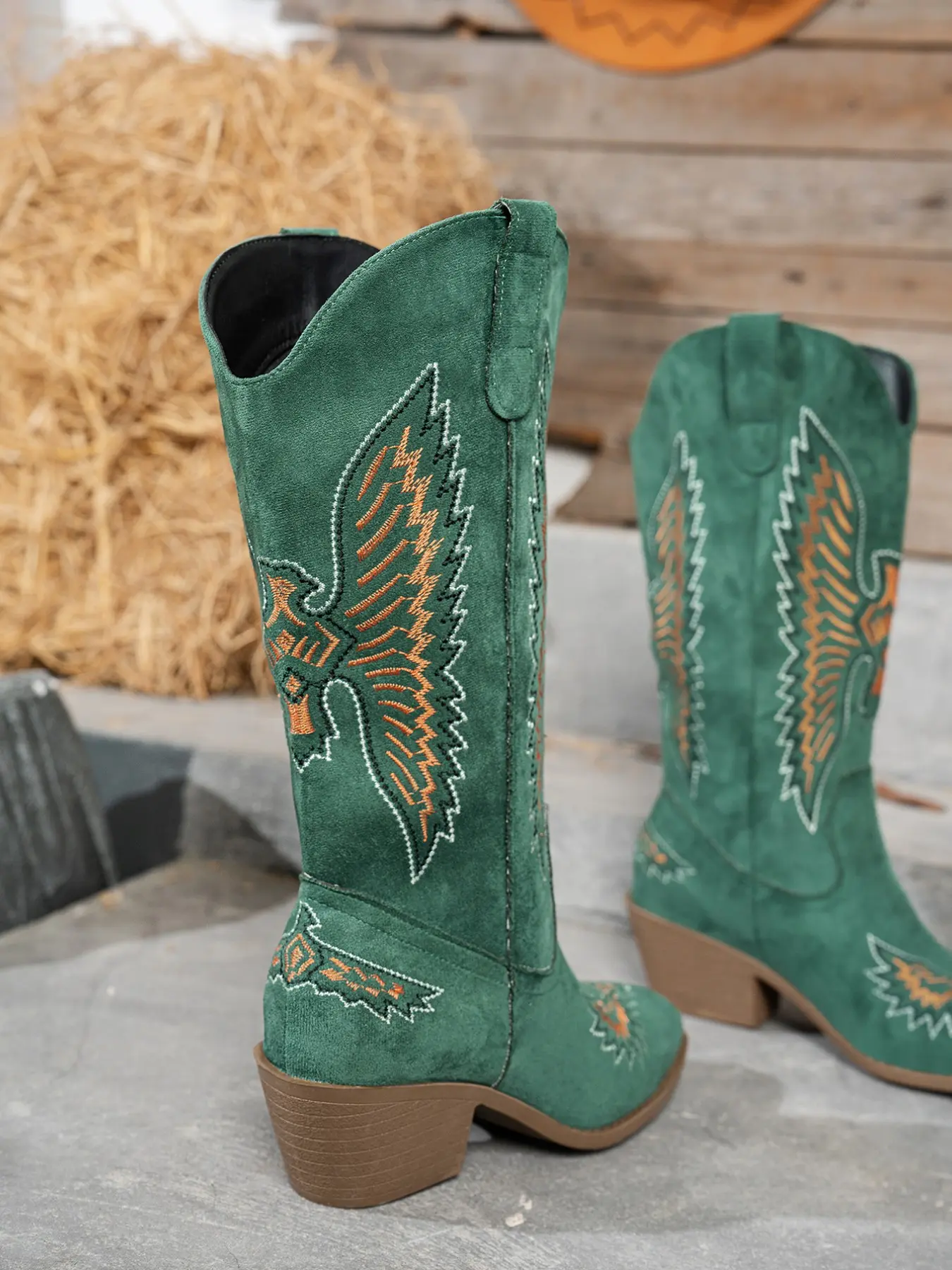 Vintage Velvet Wing Embroidered Tall Women's Boots, Thick Heel Western Cowboy Boots, Diamond Decorative Jeans Boots, Fashion Outdoor Festival Shoes, Block Heeled Boots