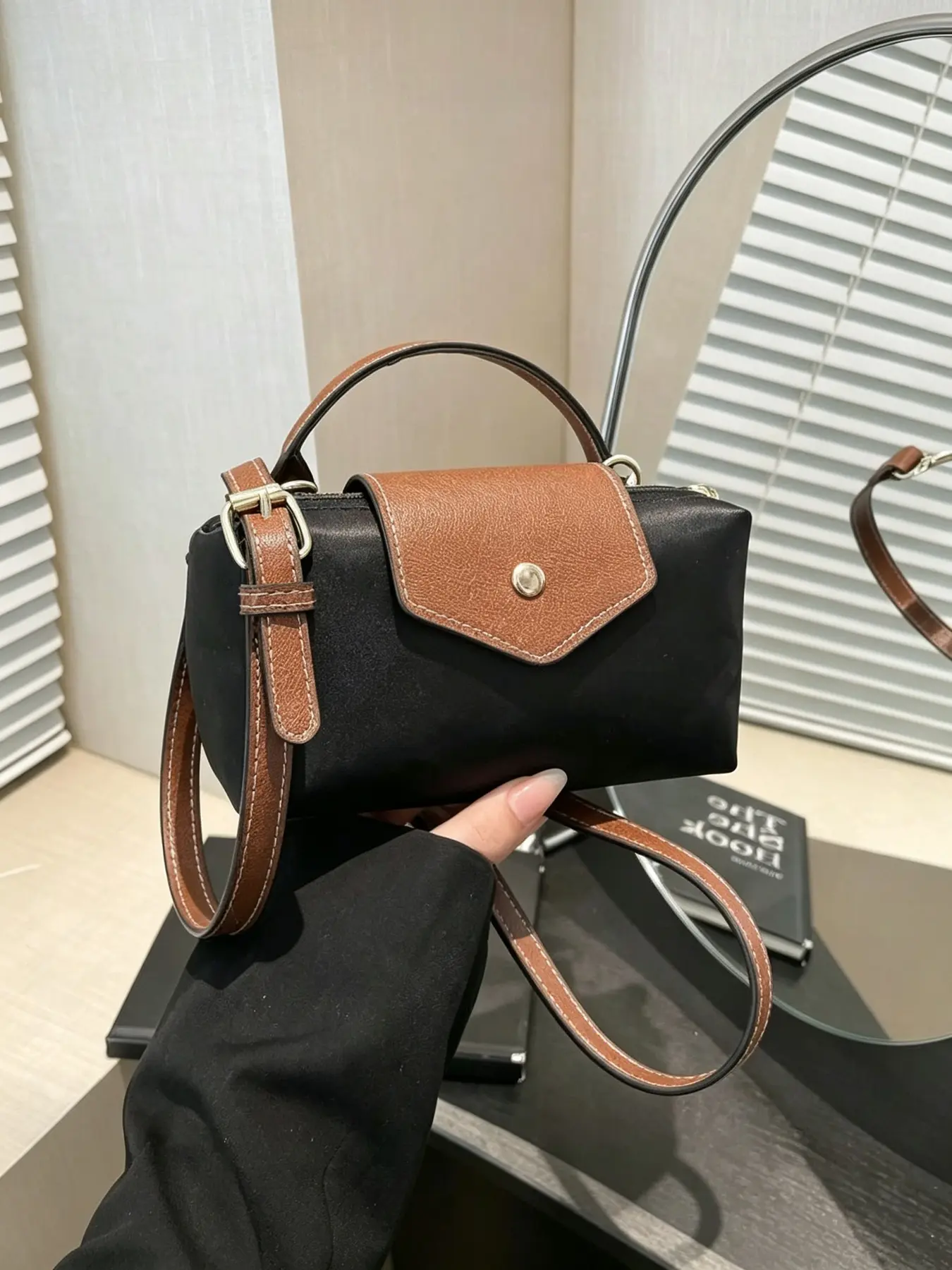 Elegant Solid Color Mini Tote Casual Elegant Purse With Adjustable Shoulder Strap Perfect For Party Dinner Formal Occasion Gift Bag Match With Dress Vacation Travel Sports Stadium Daily Use Ideal For Women Girls C