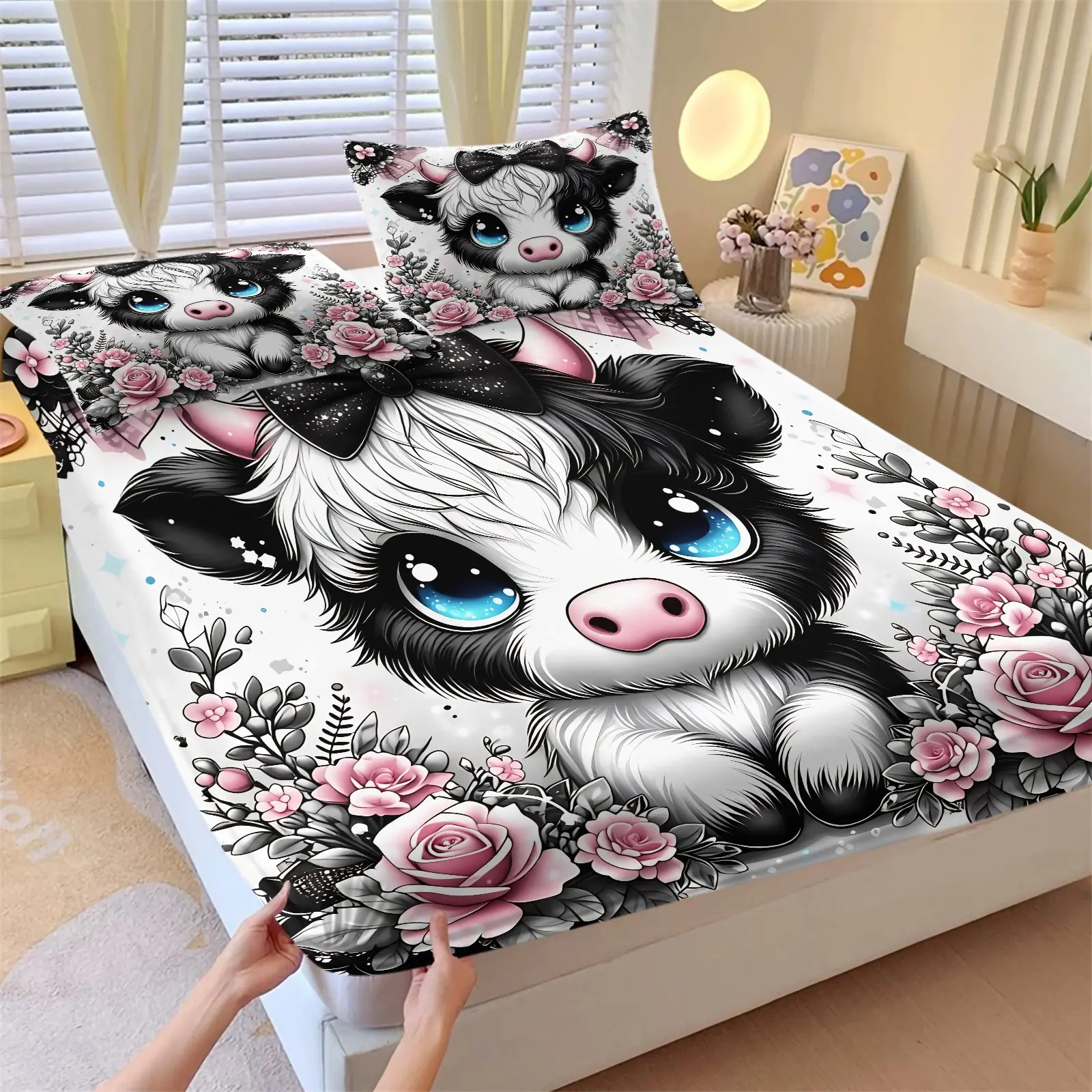 3-Piece Highland Cow Pink Rose Fitted Sheet Set, Printed Bedding Set, Cute Bedding, 1 Fitted Sheet & 2 Coreelss Pillowcases, Cartoon Farm Animal Print, Soft Breathable Deep Pocket Non-Slip Mattress Cover, for Pet Lovers & Girly Bedroom Decor