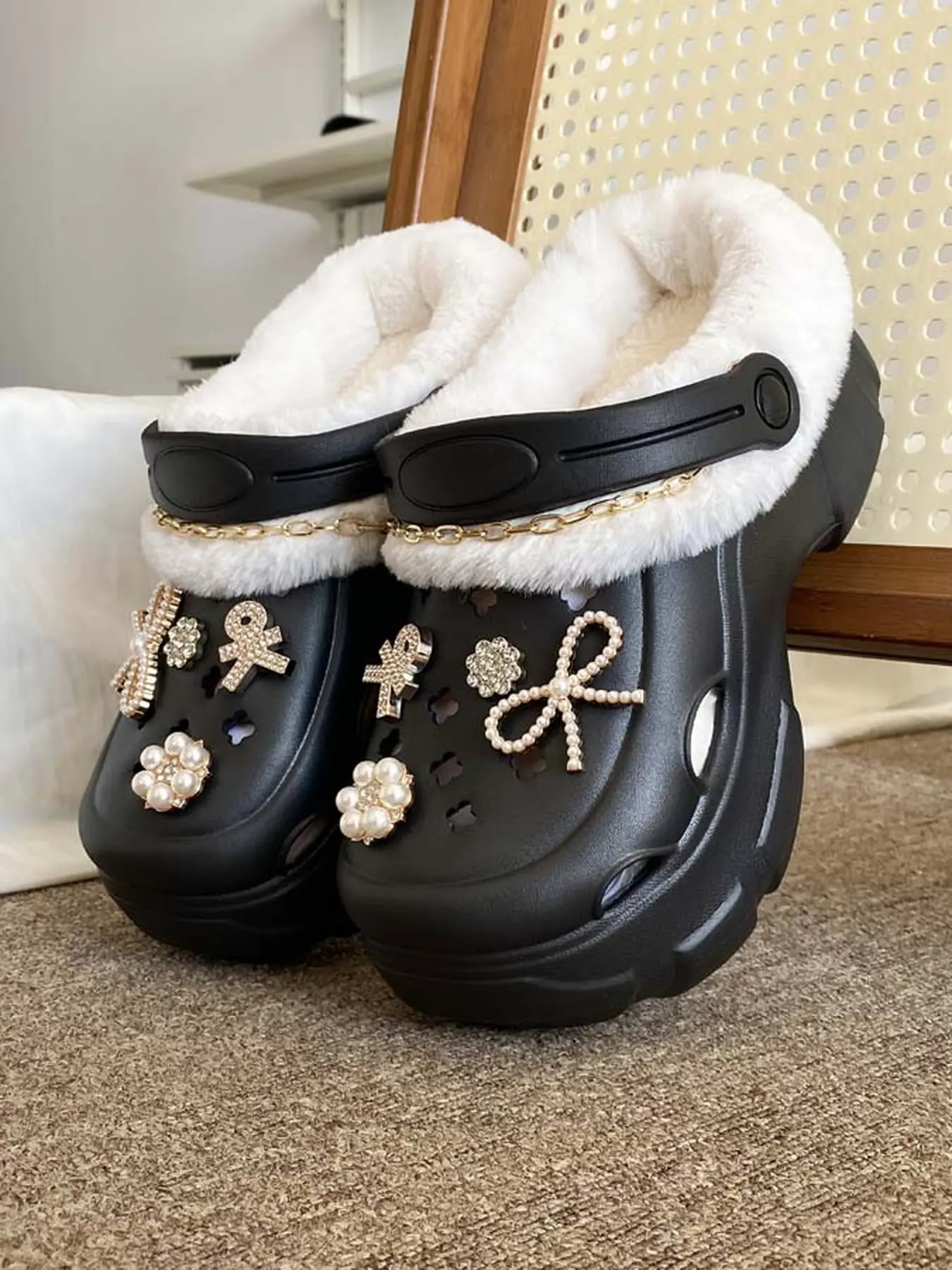 Autumn Winter Casual Versatile Plush Holey Shoes Eva Home Warm Soft Sole Comfortable Wearable Closed-Toe Plush House Slippers