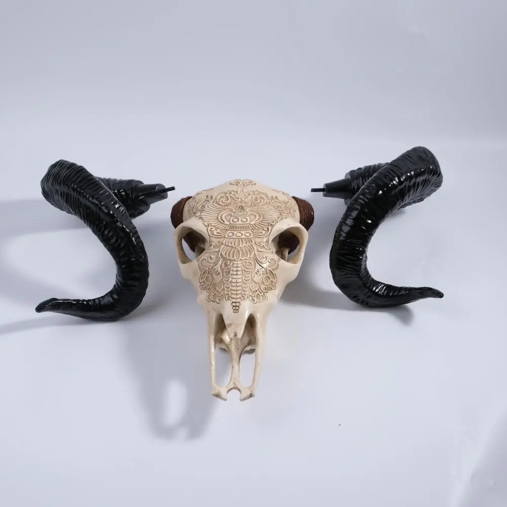 Bone-Inspired Bull Head Hanging Ornament-Resin Craft,Lifelike Details,North American Style