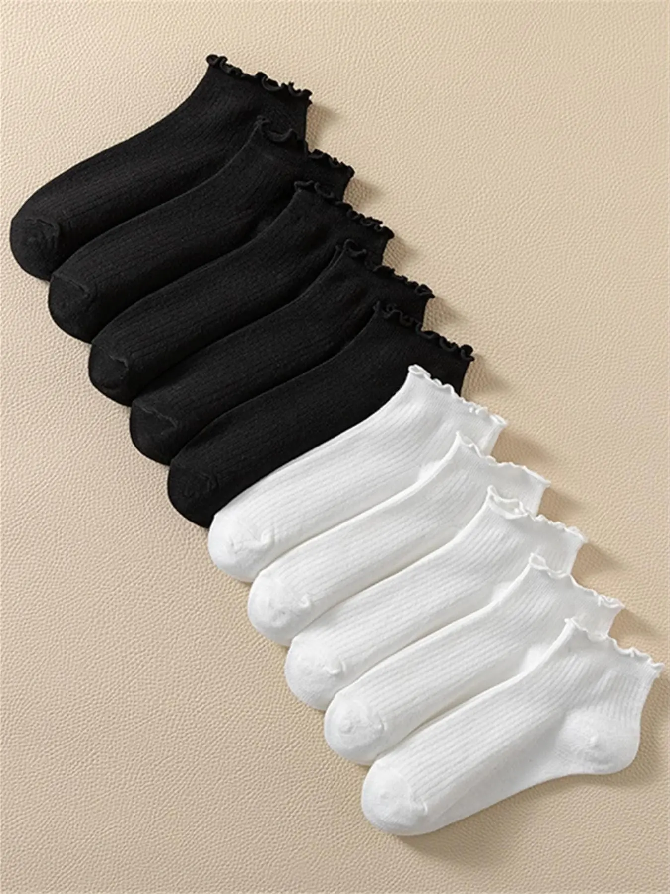 10 Pairs Women's Socks, Ruffled Trim Ankle Socks, Casual Everyday Wear, Soft Comfortable, All Seasons, Simple Style