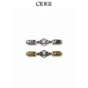 Cider 2 PCS FAUX PEARL KNOT SWEATER CLIP