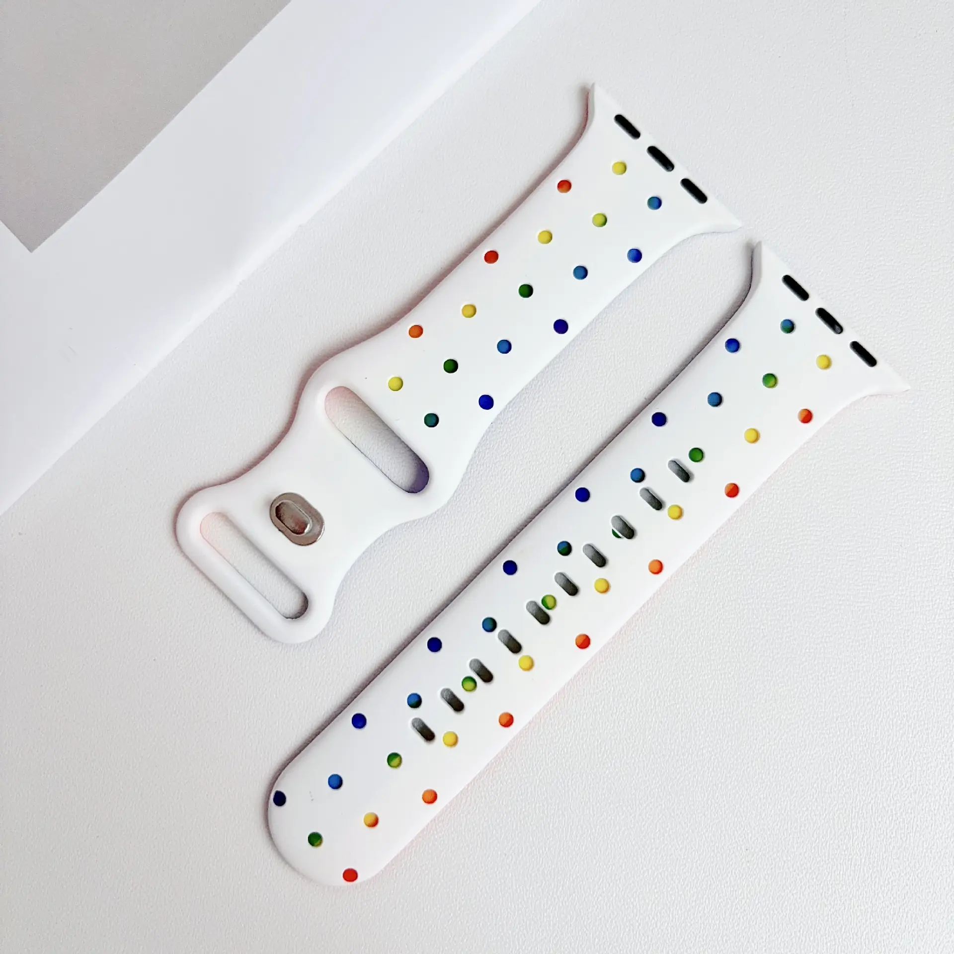 Silicone Sport Watch Band with Rainbow Polka Dots, Breathable Multi-Size Wearable Accessory for Men and Women, Accessories, Workout, Colorful Sport Strap, Sports