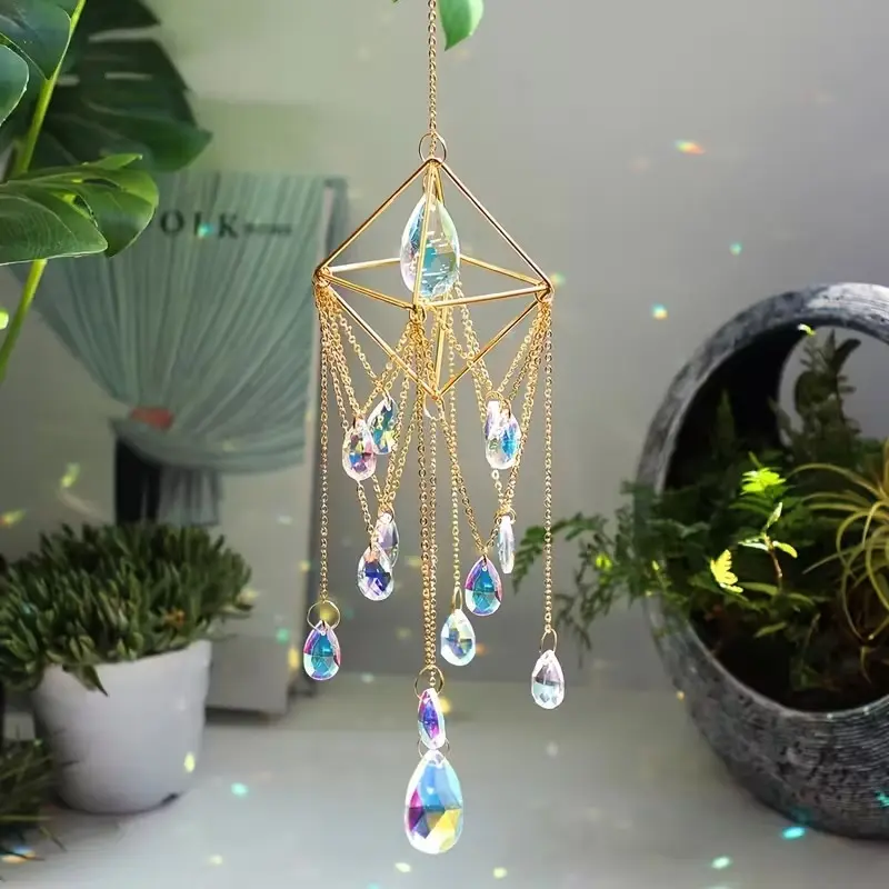 Natural Crystal Sun Catcher Hanging Ornament, Handmade Garden Decor, Living Room Home Decoration, Elegant Indoor Accent Piece