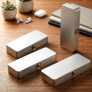 4-piece rectangular metal cans, silver empty storage boxes with lids, Containers, and small portable boxes, which can store small items, jewelry, medicines, sweets, stationery and handicrafts.
