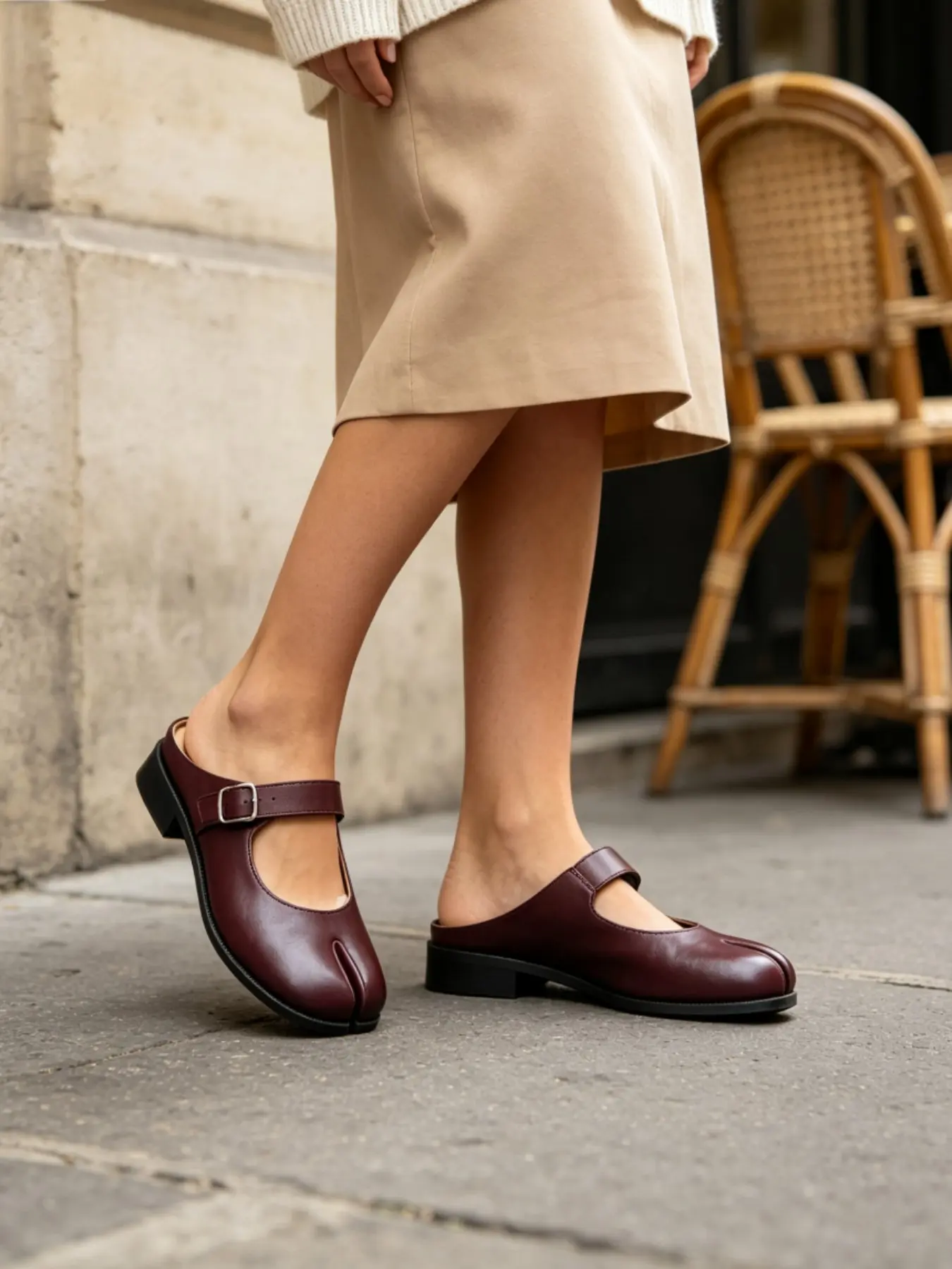 Vintage Horsehoe Toe Metal Buckle Mary Jane Sandals, Flat Heel Soft Leather Slip-Ons, Korean Style Half Skirt Matched Lazy Girl Shoes