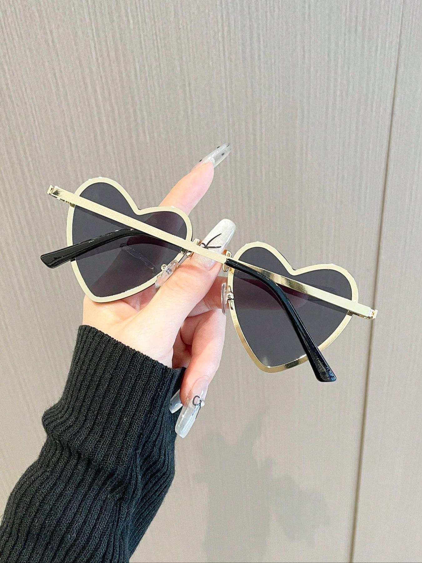Women's Elegant Heart Shaped Sunglasses, Trendy Styling Fashionable Sunglasses for Everyday Use, Trendy Beach Eyewear, Fashion Accessories for Outdoor Activities, Trendy Casual Sunglasses