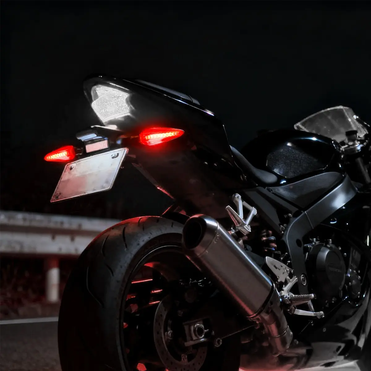 2PCS Spear Shaped Motorcycle LED Turn Signal Lights, Red Blue Yellow Sequential Flowing Daytime Running Indicators, Aluminum Heat Dissipation Moto Blinkers Universal Fit Motorcycle Scooter ATV Tricycle, Motorcycle Turn Signals