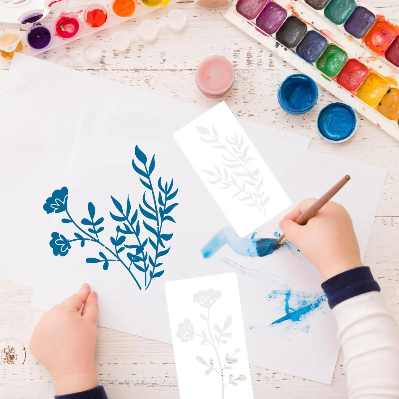 Floral Painting Stencil, 18 pcs Reusable Floral Painting Stencil, DIY Plastic Templates for Wood, Fabric, Paper, Craft Supplies for Spray Painting and Doodling, Creative Craft Kit, Crafting Kit, Craft Kits, Handmade Crafts