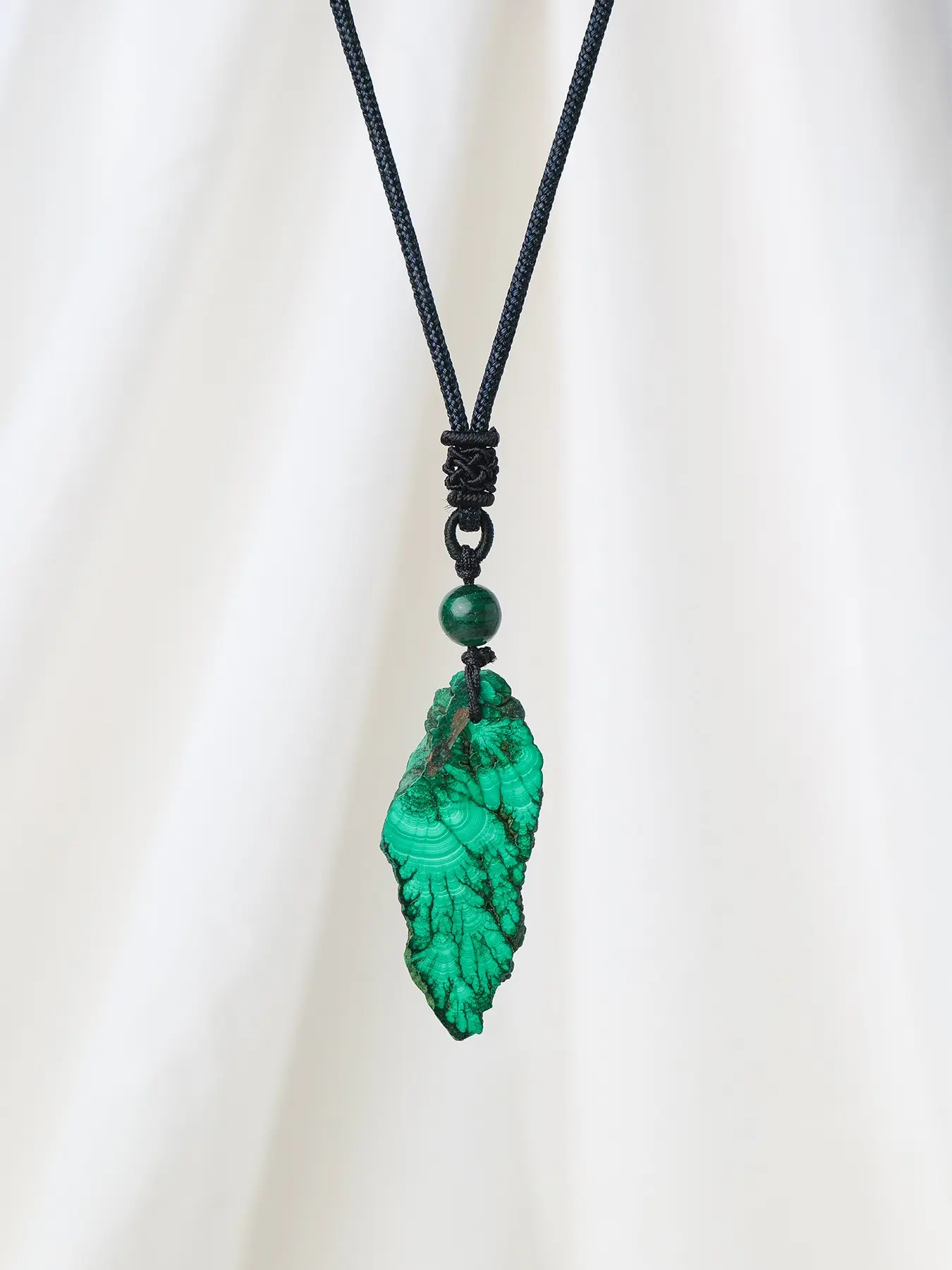 High-Quality Natural Crystal Malachite Slice Pendant Necklace, Adjustable Design, Bohemian Style, Ideal for Crystal Lovers