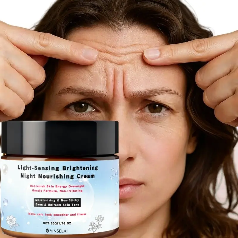 Retinol Collagen Face Cream with Hyaluronic Acid and Bee Extract, Moisturizing and Nourishing, Smooth, Enhances Skin Elasticity, Daily Skincare