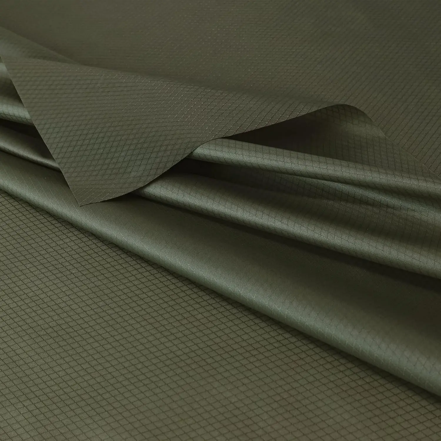 Ranger Green Ripstop Nylon PU3000 Waterproof 1.9 oz 70D Diamond Grid Tear Resistant for Tent Rainfly Rain Kilt Poncho Dry Bag Backpack Bike Cover (Selvedge Removed) Pre-Cut 3 Yard