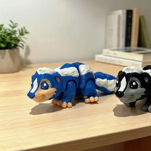 Plastic Raccoon Character Figure Dolls, 2pcs - Desktop Decoration Toy for Classic & Novelty Toy Collectors
