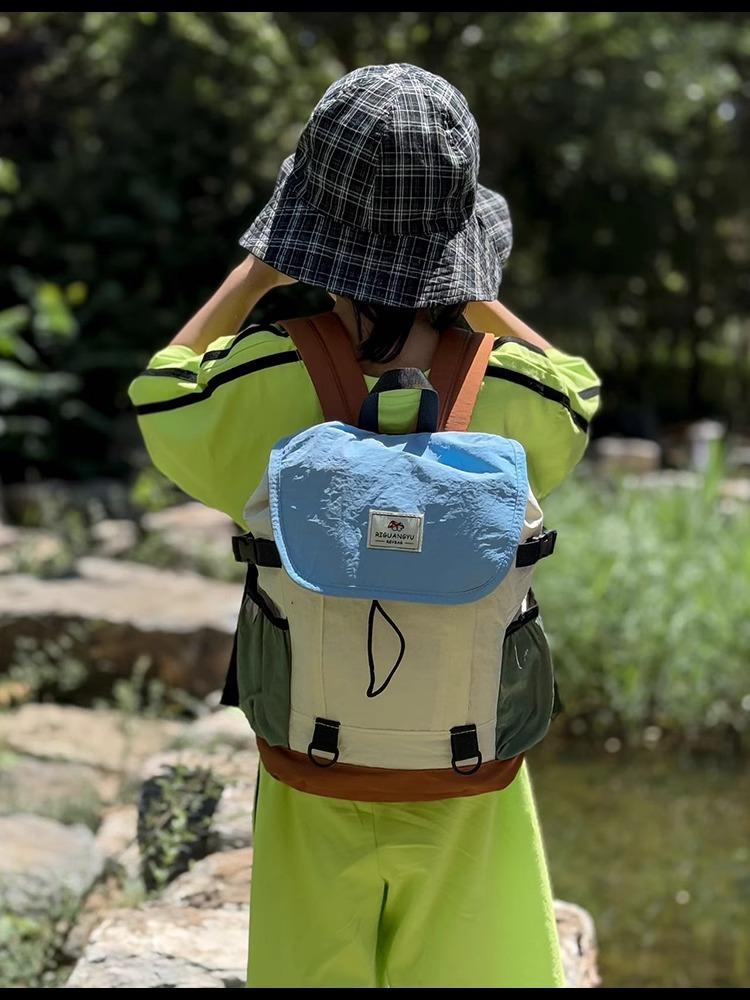 New Korean-style trendy and cool large-capacity children's backpack for travel, outdoor hiking, and kindergarten use for boys and girls
