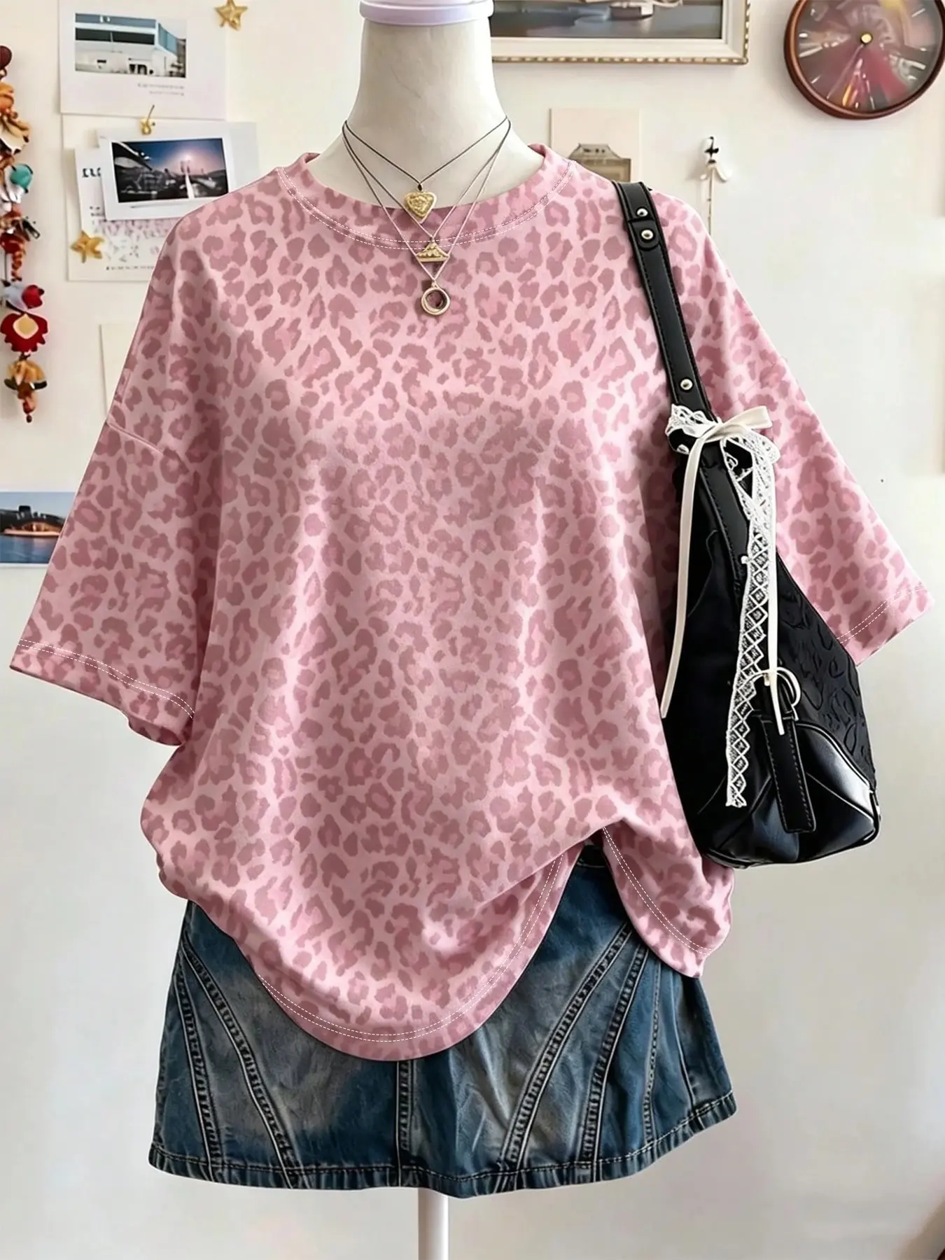 American Casual Leopard Print Short Sleeve Women's T-Shirt, Loose-Fitting Round Neck Basic Top, Versatile Fashion Apparel Piece
