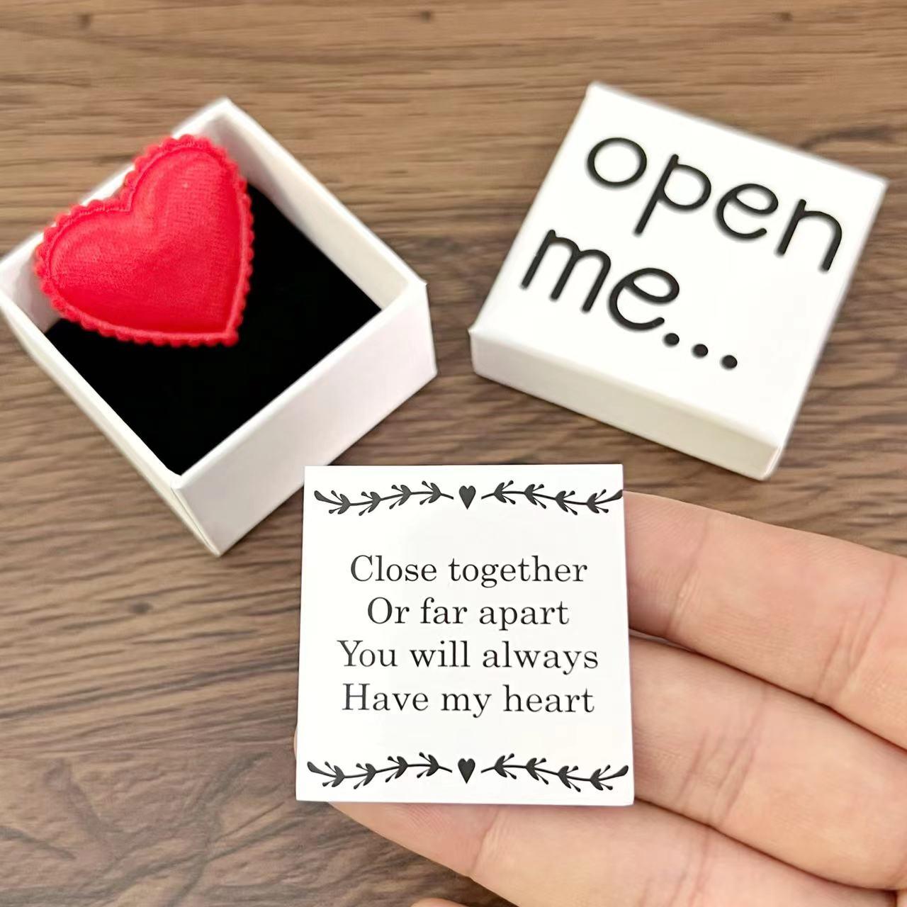 Mini Gift Set, 1 Set Including 1 Count Heart Shaped Pendant & 1 Count Gift Card & 1 Count Gift Box, Themed Romantic Gift Box, Gift for Boyfriend & Girlfriend, Party Gift