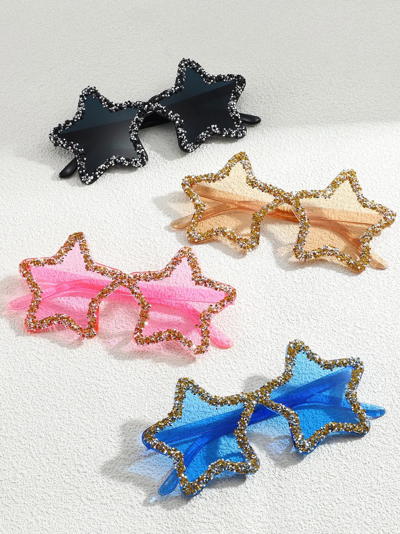 4-Pack Star glasses with Hand-Applied Rhinestones – Trendy Party Glasses for Weddings, New Year, Valentine’s Day & Selfies