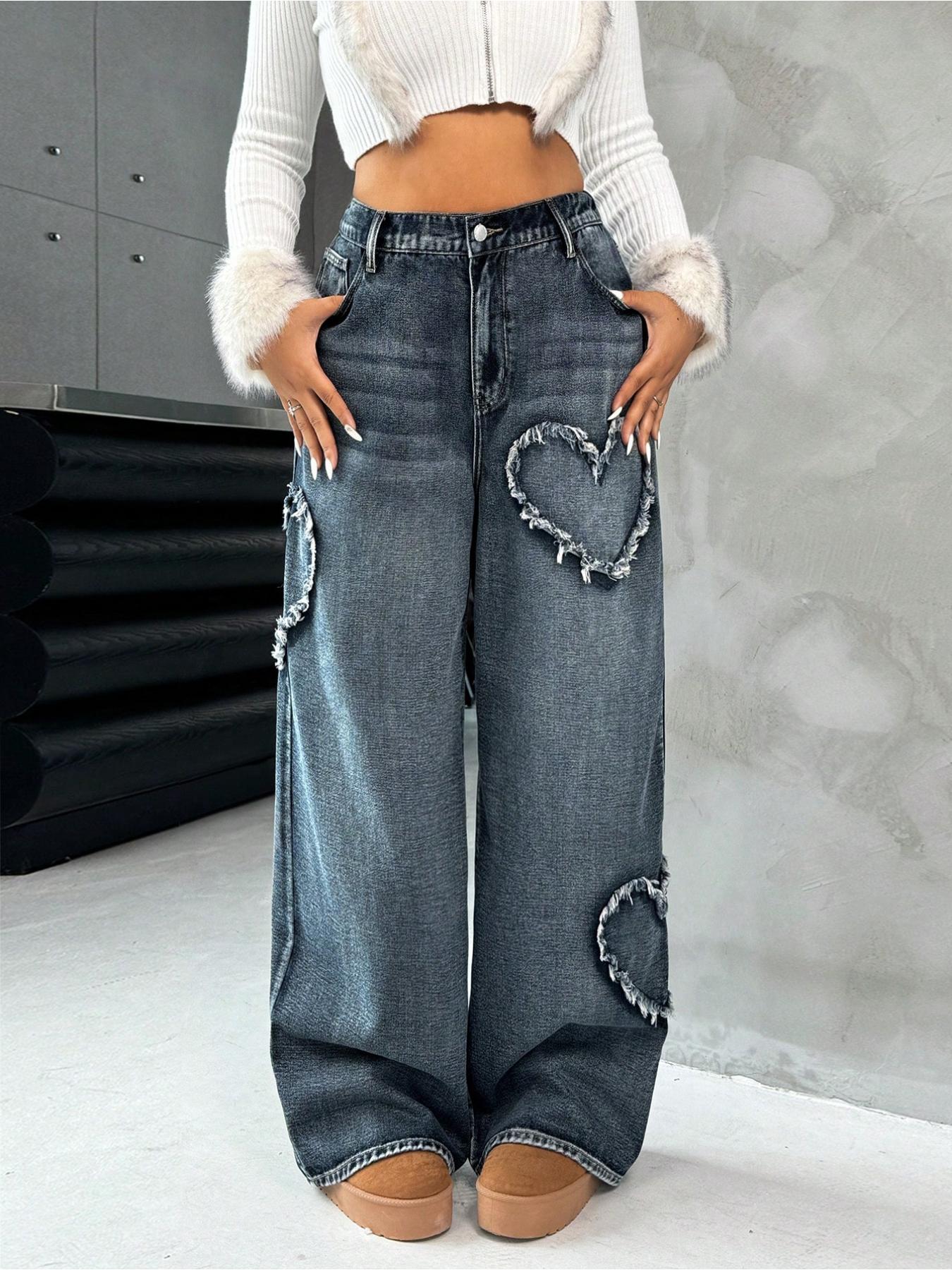 Women's Classic New Heart Embroidered Straight-Leg Jeans, Elegant Fitted Woven Denim Jeans for All Seasons, Versatile Washed Jean Style, Pants