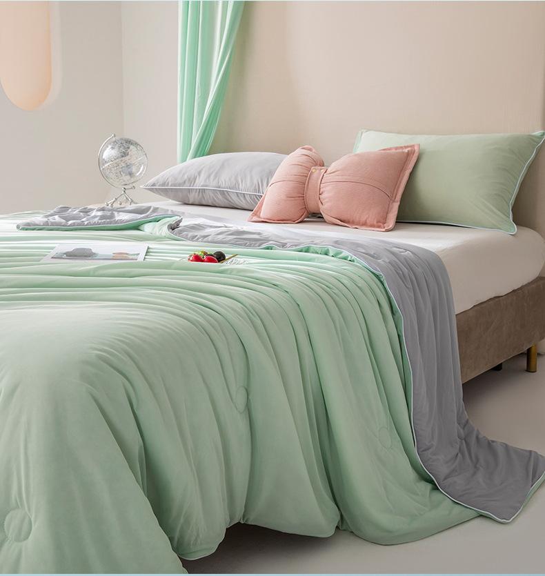 Ice Cream Is Cool, Silk Is Cool In Summer, Quilt Is Solid In Summer And Air-Conditioned Quilt Can Be Machine-Washed, Thin Ice Quilt In Summer.