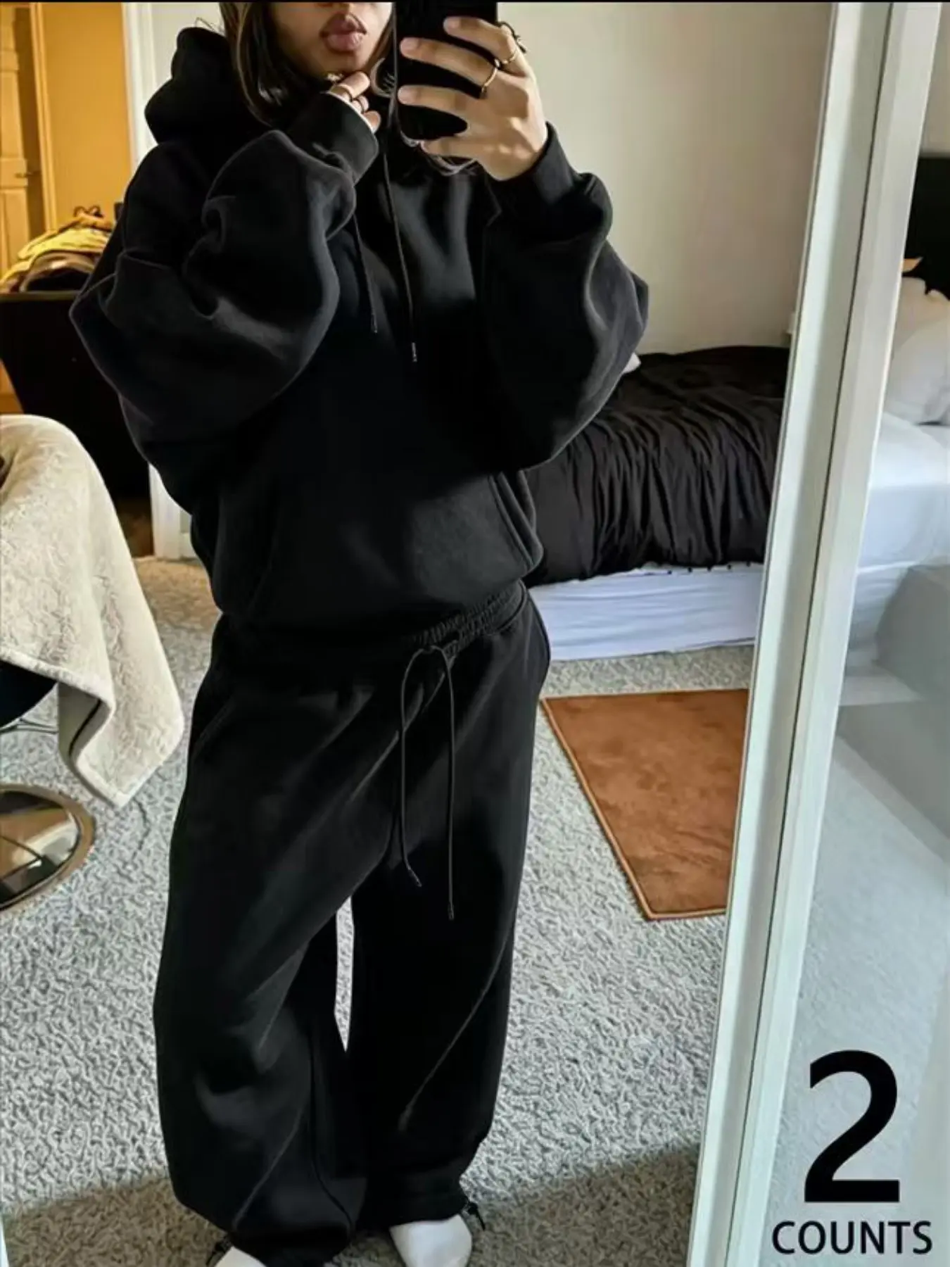 Casual Hoodie Tracksuit Set, Cropped Oversized Sweatshirt with Kangaroo Pocket, Elastic Waist Sweatpants, Streetwear Style, Comfortable Fabric