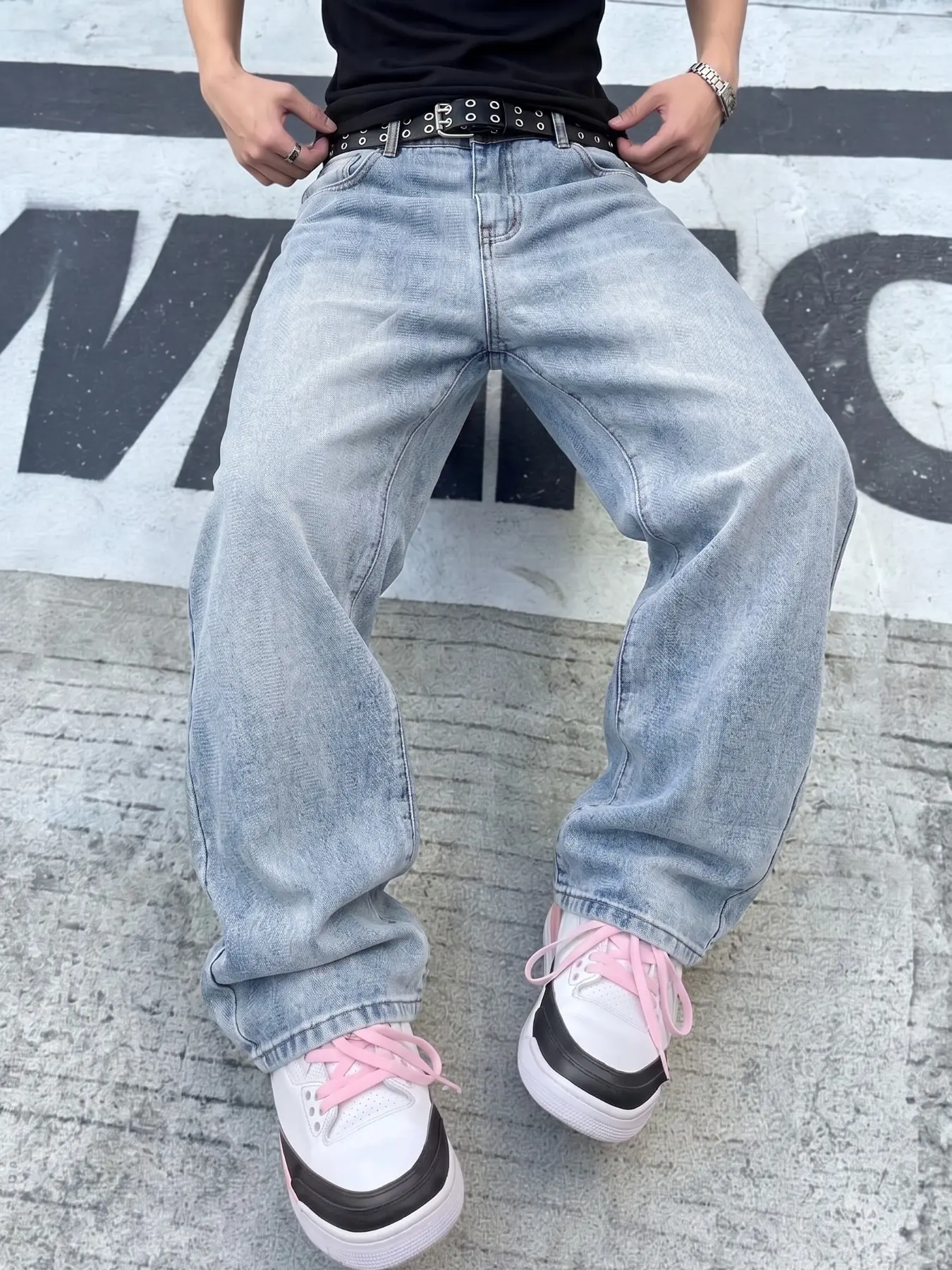Men's Vintage Light Blue Washed Loose Straight Leg Jeans, Plain Denim Trousers, Comfortable Casual Fit, Retro Streetwear Y2K Style, Elastic Denim Long Pants