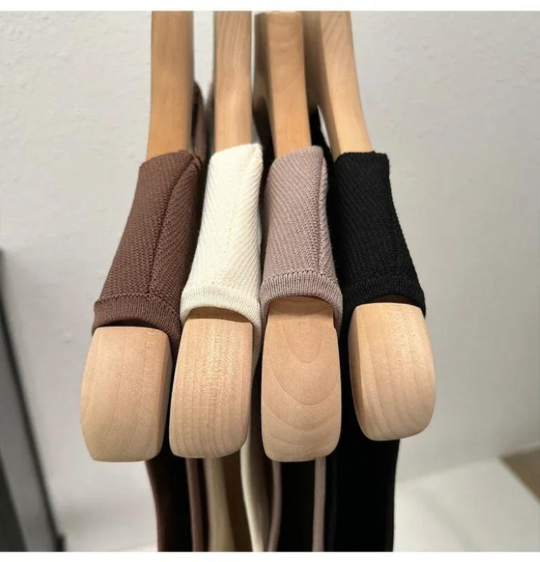 Aria Muse  2026 Summer Female Fashion Solid Single Breasted Tank Tops Knitted V-Neck Sleeveless Slim Women Vest