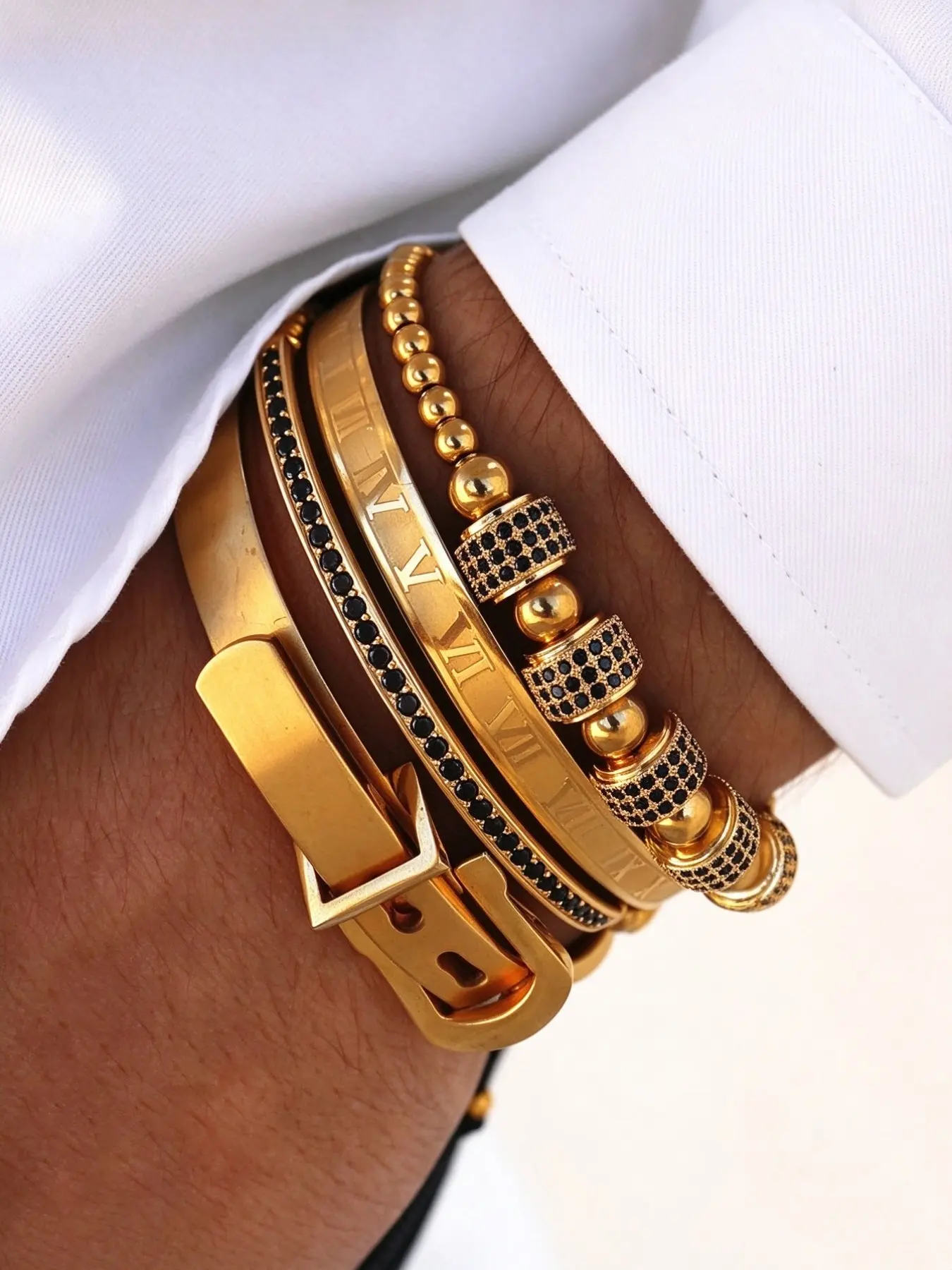 4pcs/set Men's Micro-Set Cubic Zirconia Bangle Bracelet, Stainless Steel Roman Numeral Wristband, Horseshoe Buckle Bangles Jewelry