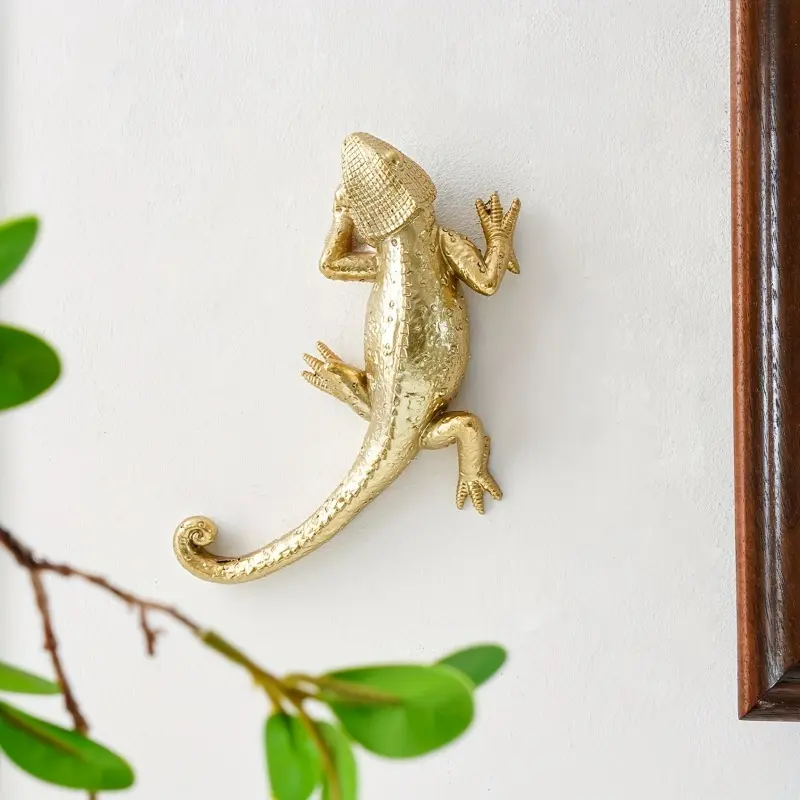 1pc Vintage Golden Lizard Aesthetic Interior Wall Decor, Resin Art Hanging Ornament for Home, Hand-Assembled Photo Frame Insect Decoration Additions, Family Party Insect Museum Creative Pendants