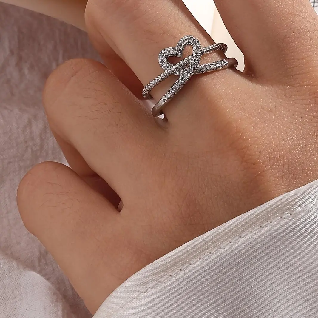 A Ring with an Infinite Love Design, Copper Micro-Inlaid Zirconia, Suitable for Women'S Daily Wear