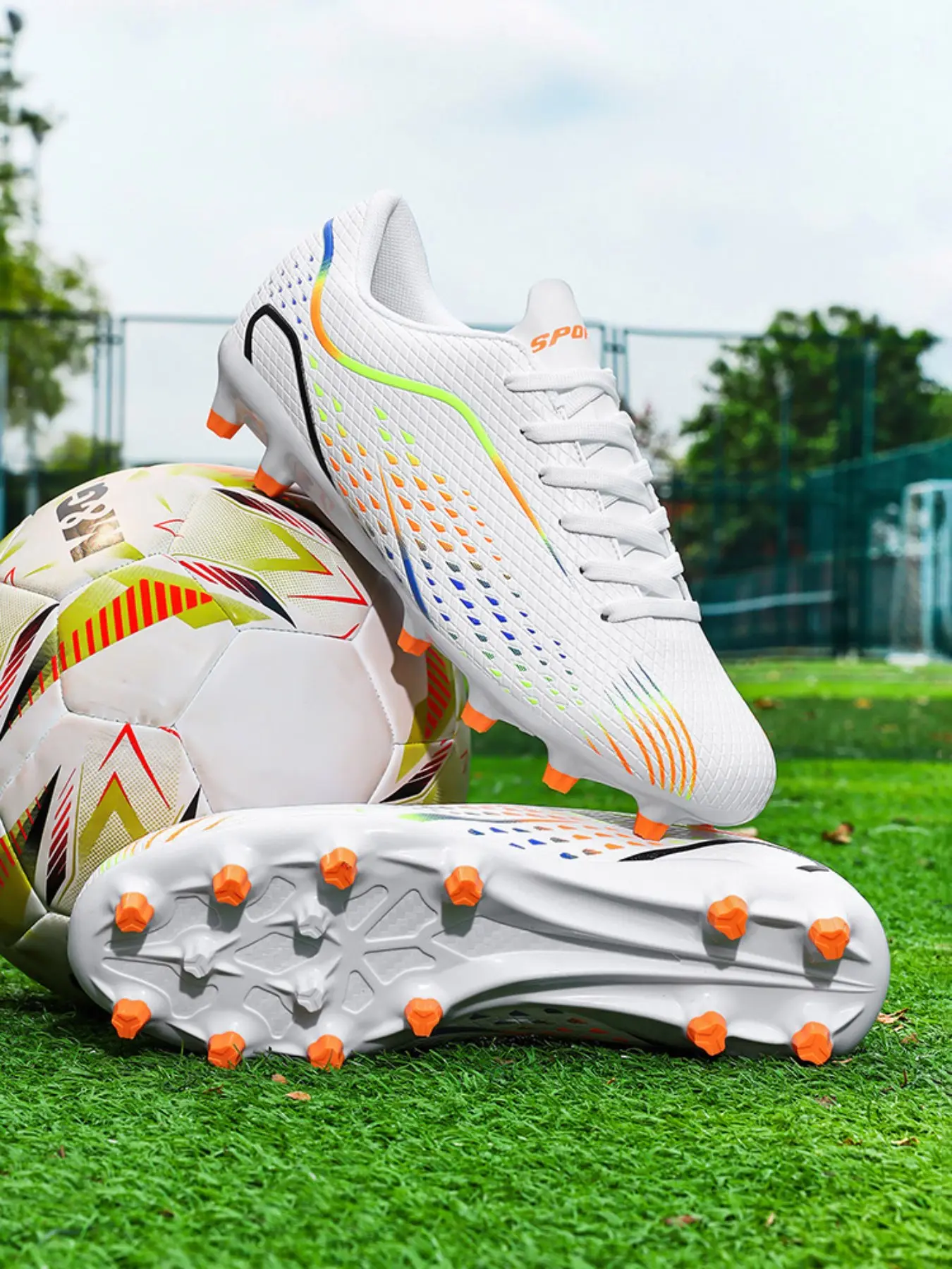 Men's and Women's Outdoor Sports Football Shoes, Low Top Long Spike Athletic Sneakers, Anti-Slip Training Shoes, Comfortable Breathable Competition Shoes, Soccer Boots