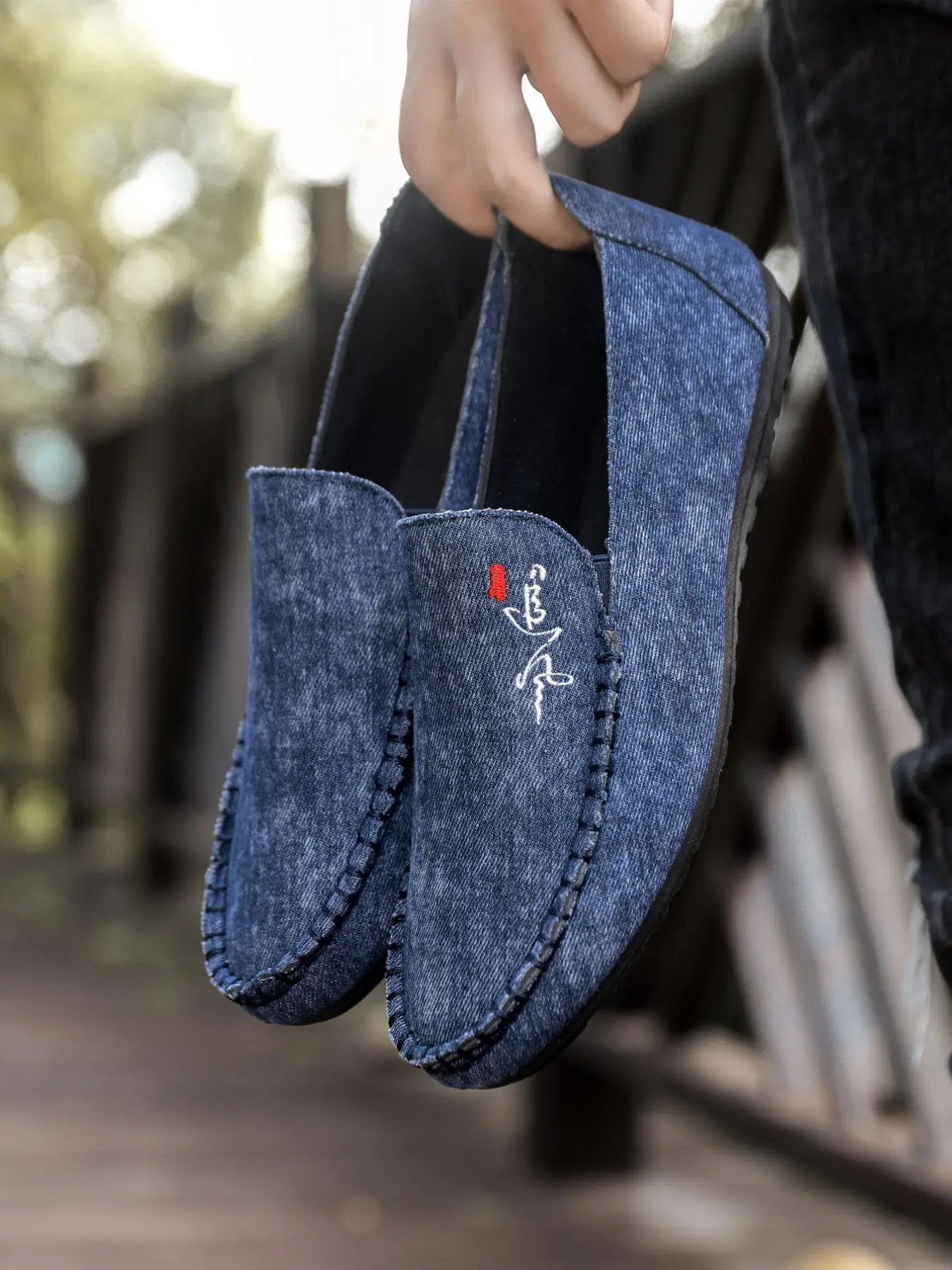 Spring Summer Men's Denim Blue Bean Shoes, Korean Style Casual Slip-On Sneakers, Slip On Fashion, Comfortable Lazy Man's Footwear, Old Beijing Fabric Shoes