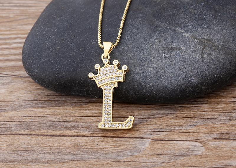Aesthetic Luxury Copper Zircon A-Z Crown Alphabet Pendant Chain Necklace Hip-Hop Style Fashion Woman Man Initial Name Jewelry Gift for Girl Women Couple