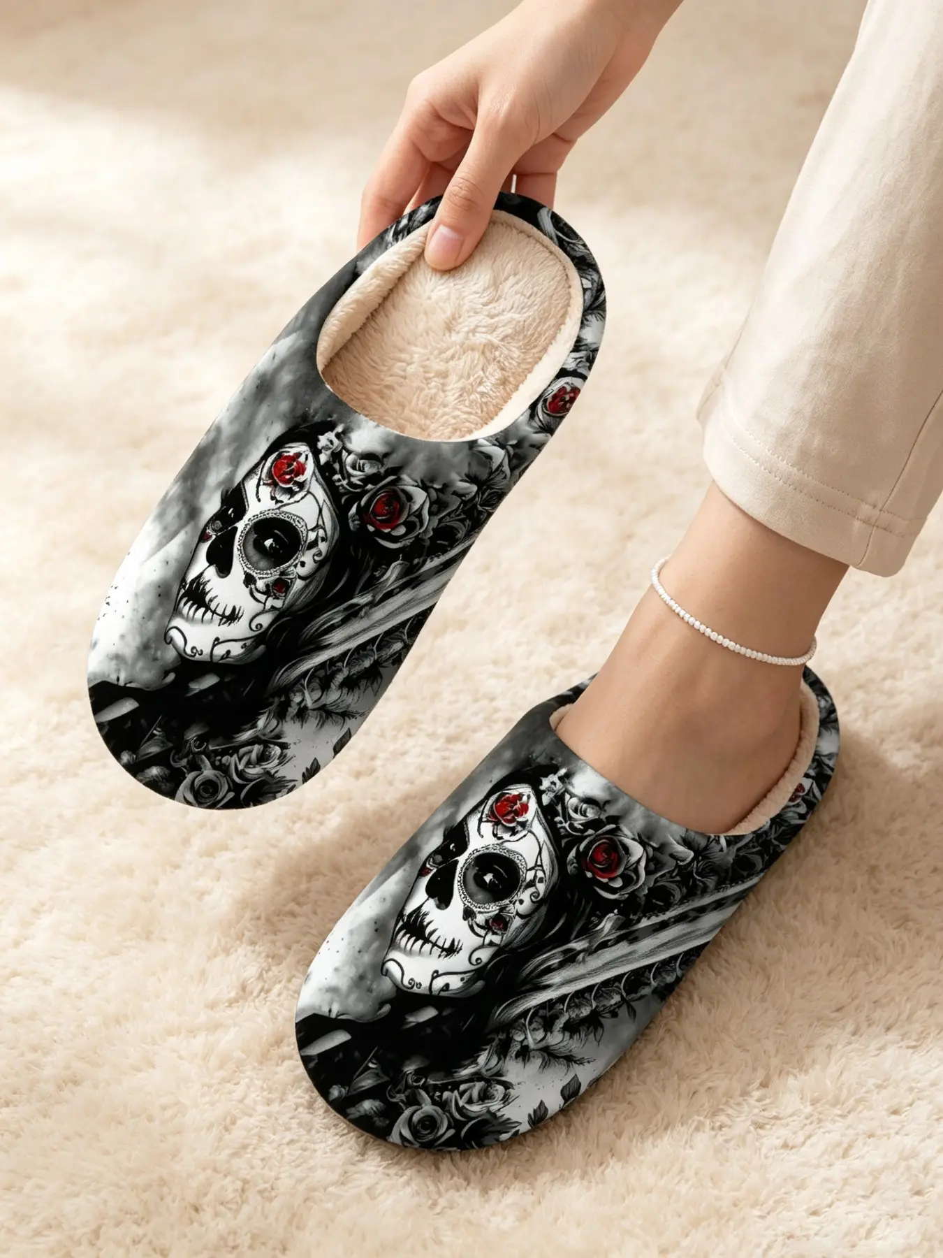Halloween Gothic Plush Slippers, Witch Skull Cat Print Women's Home Shoes, Soft Warm Indoor Footwear, Halloween Cosplay Party Gift